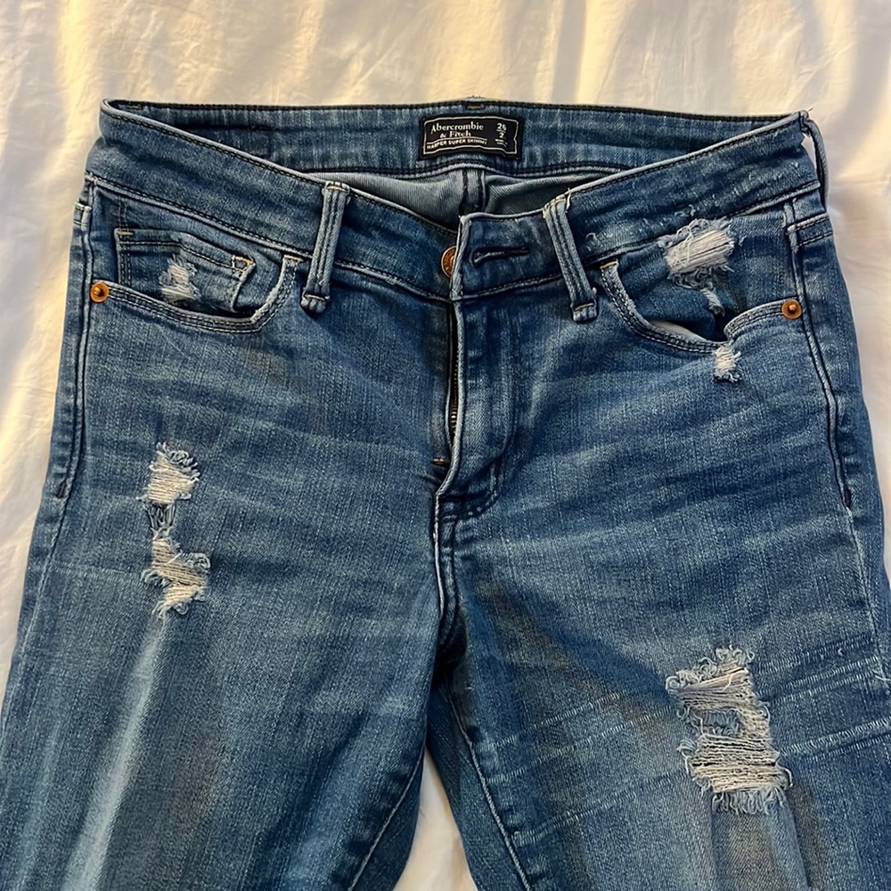 Abercrombie & Fitch skinny blue jeans